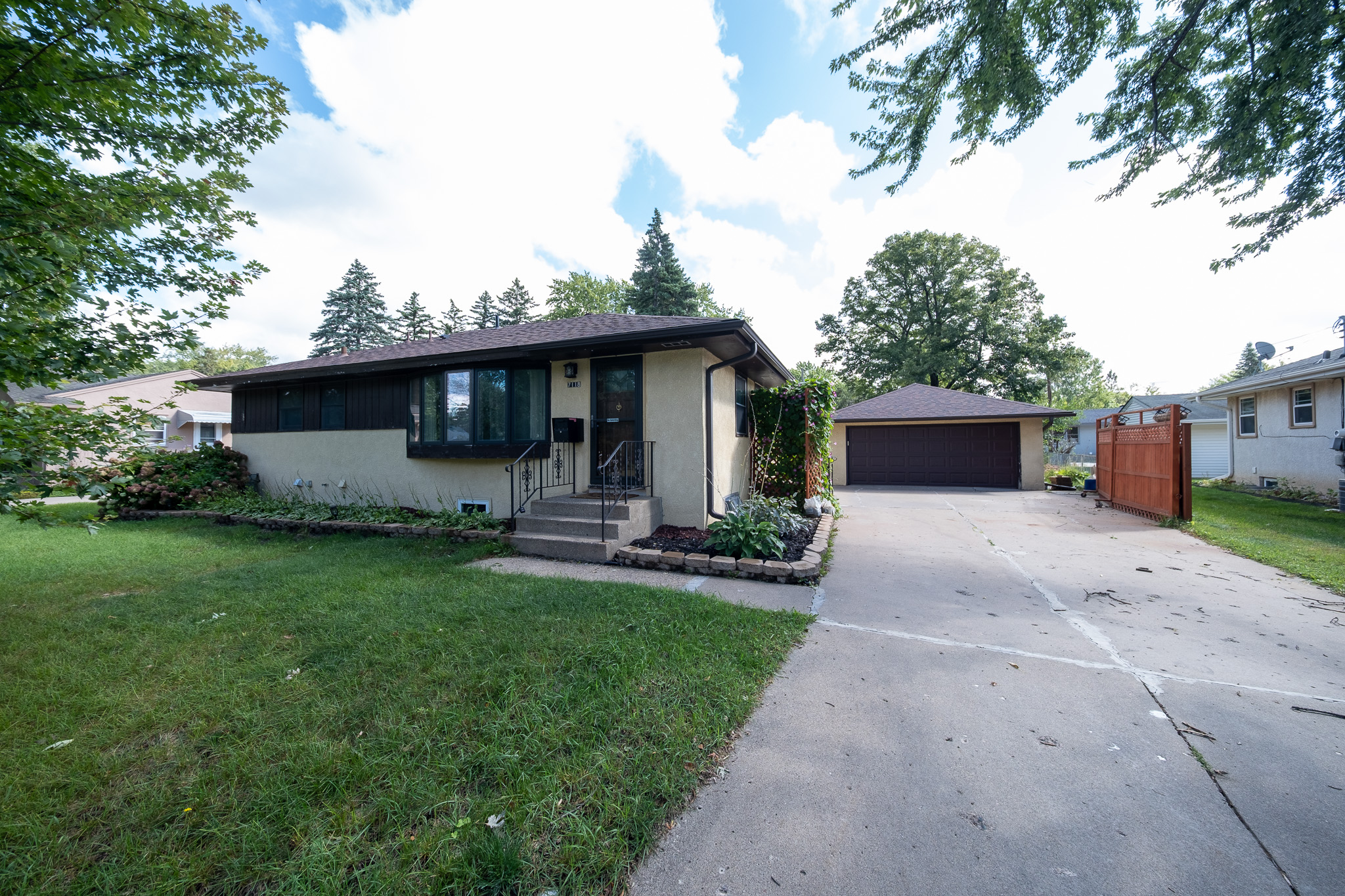 7118 Ewing Ave. N.