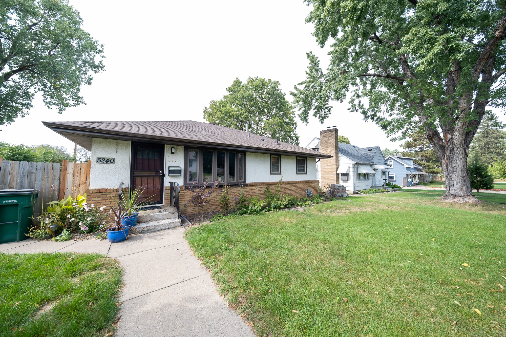 5240 5th Street Northeast