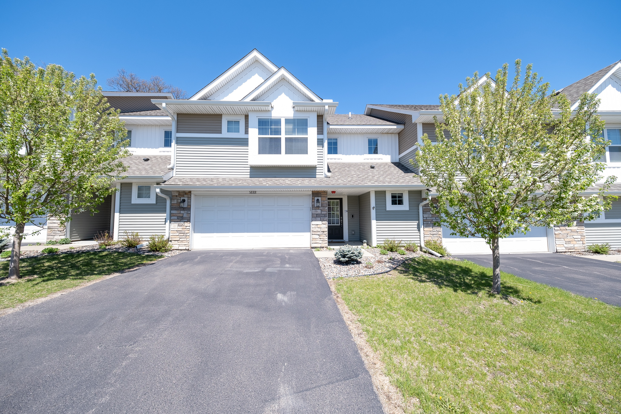 5888 Royalton Rd. NE