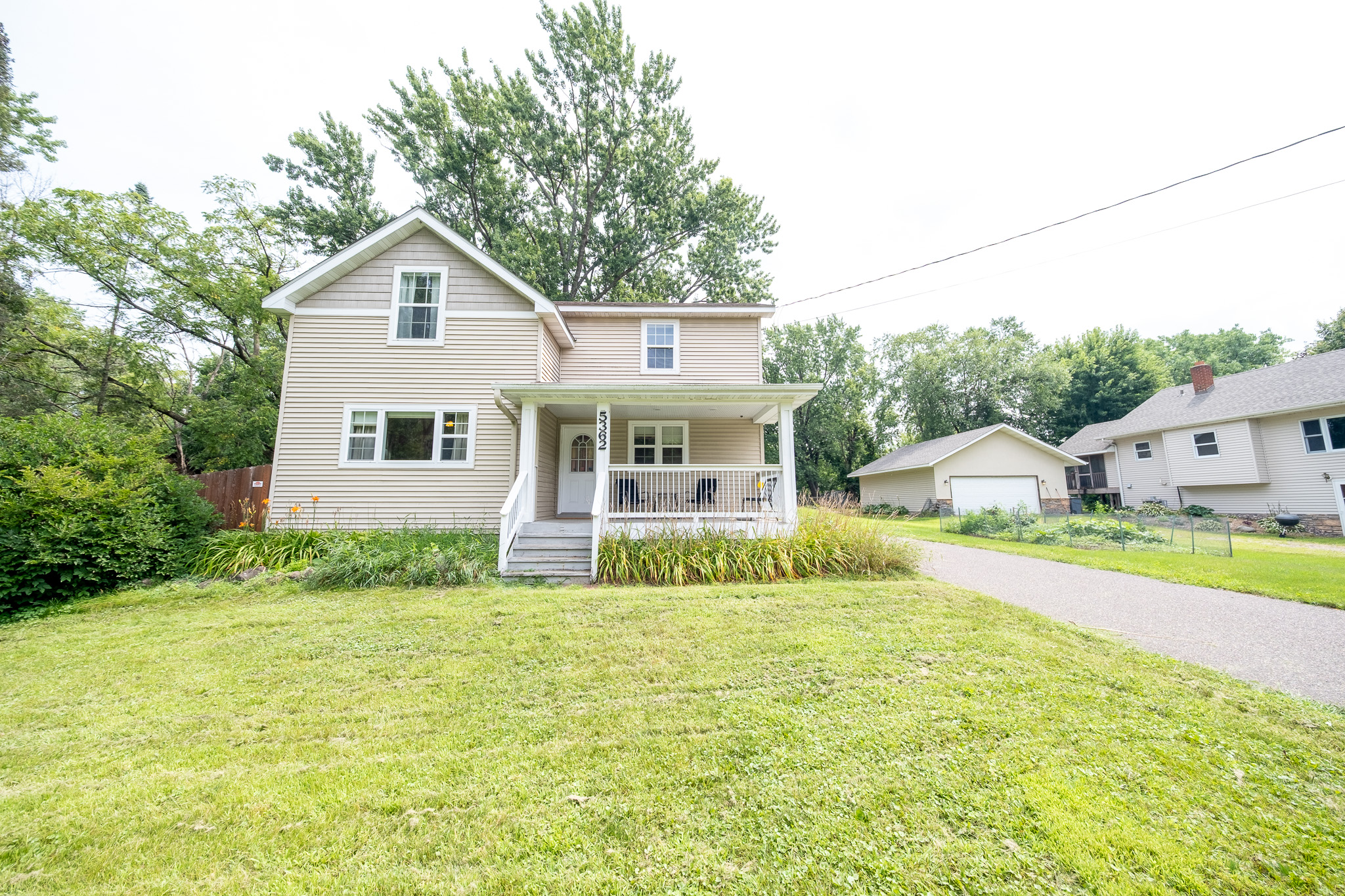 5362 Grand Ave.