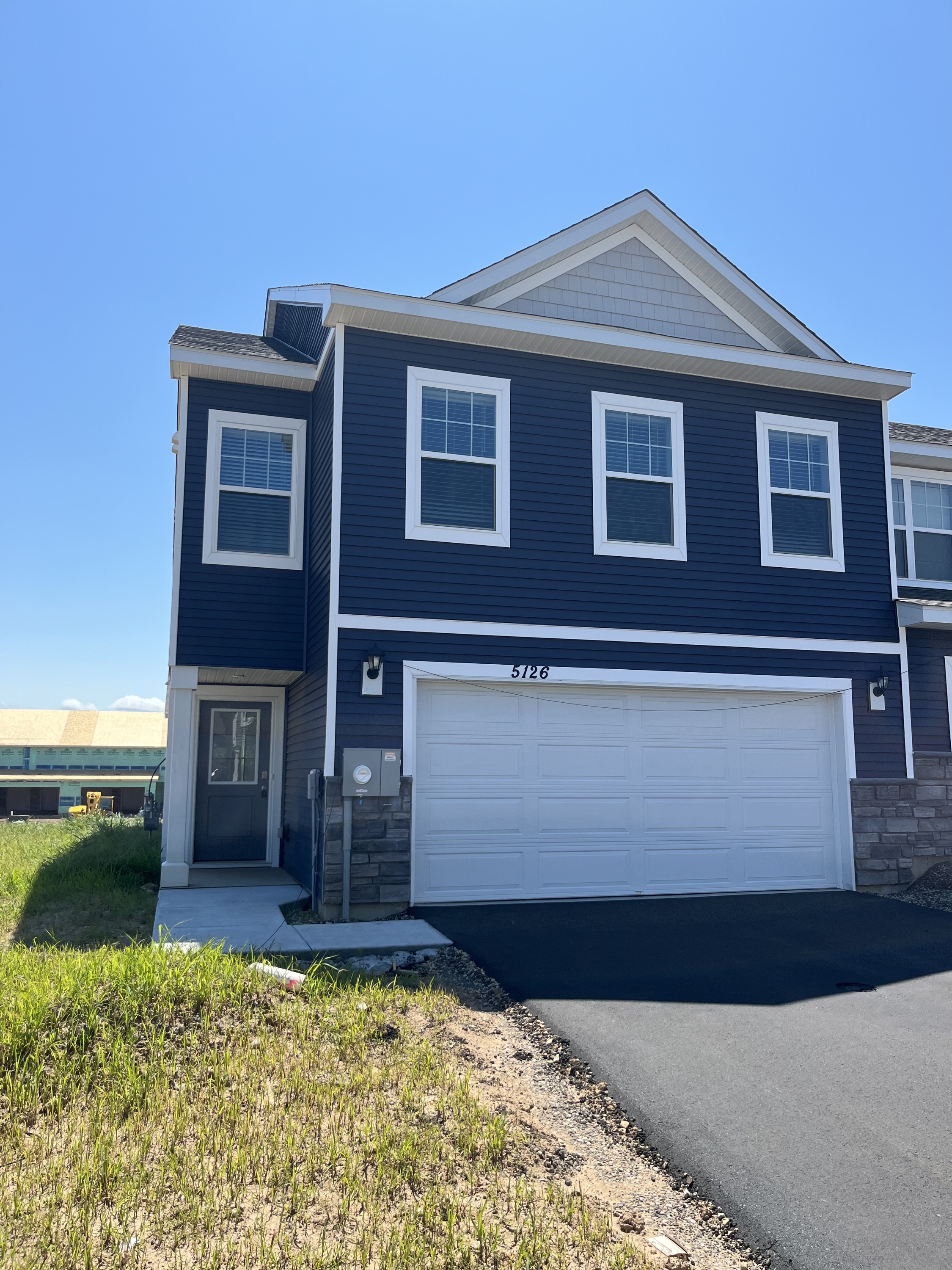 5126 Stable View Dr.