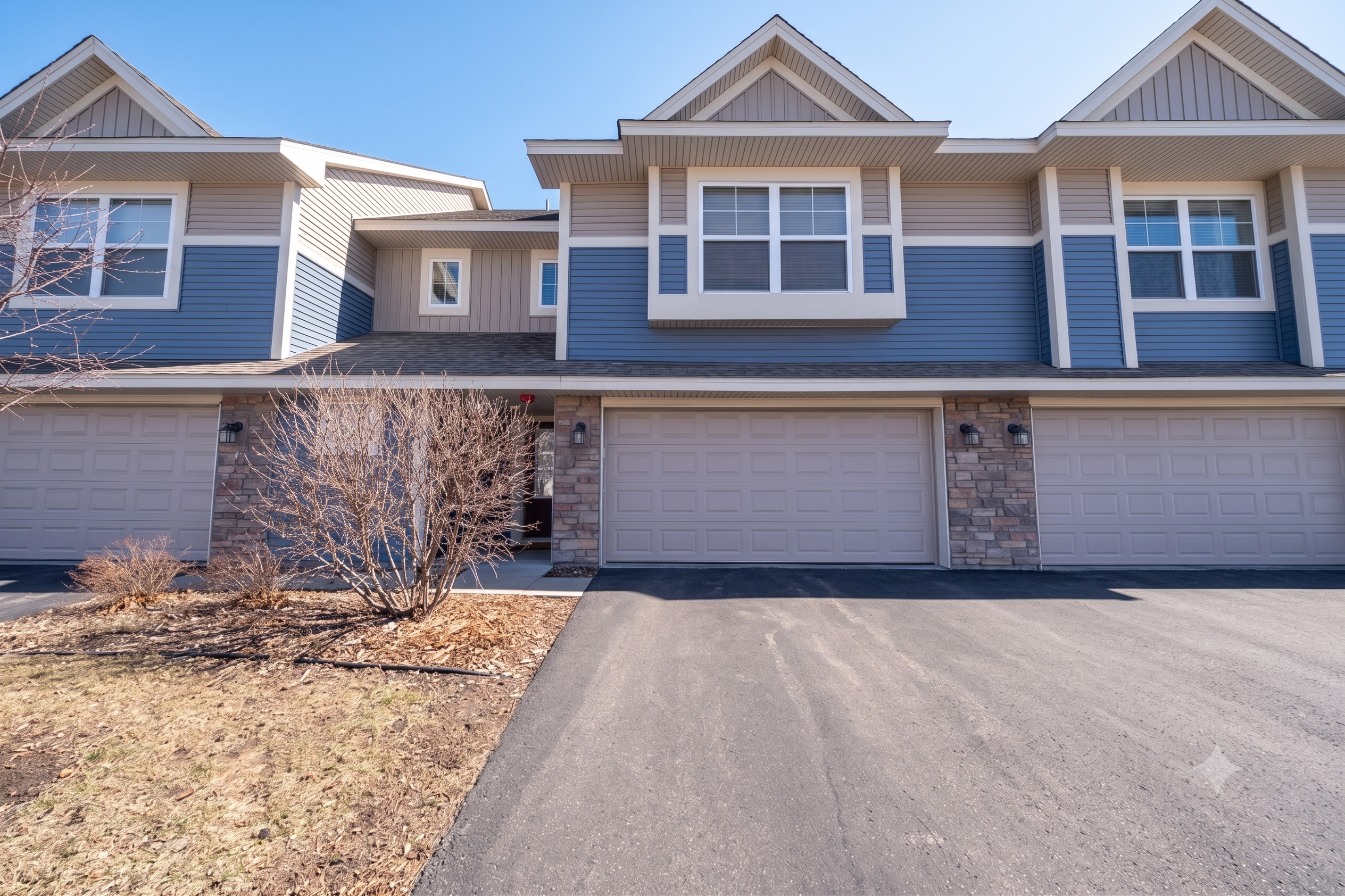 3261 Lakewood Trl.