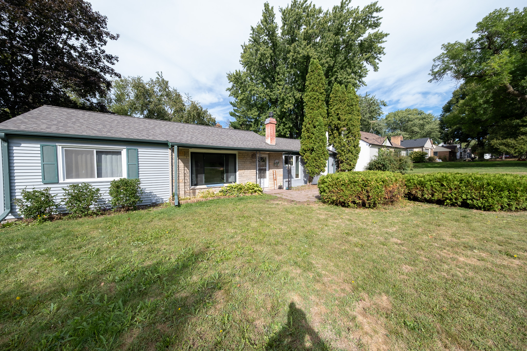 2737 Oxford St. N.