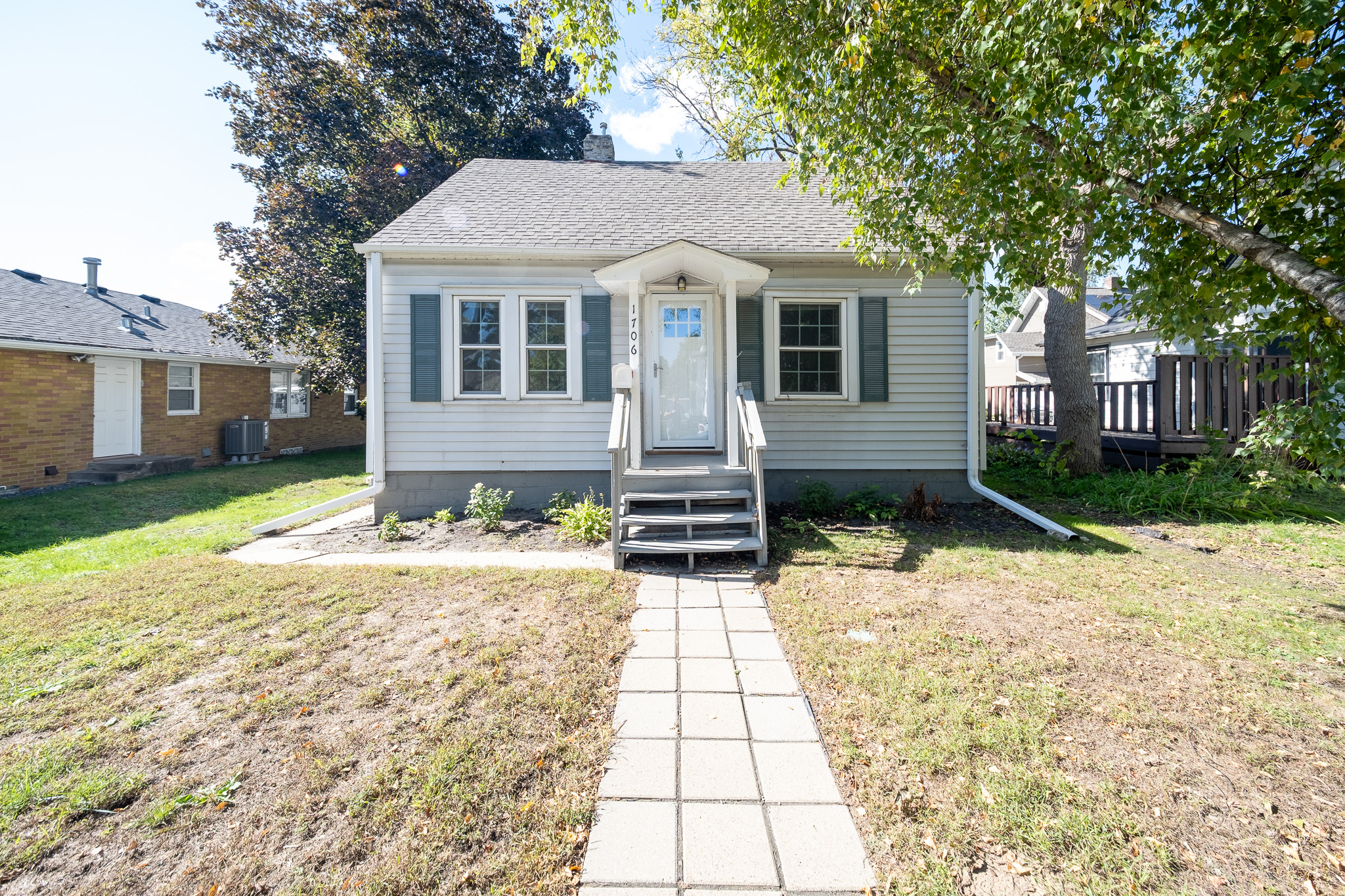 1706 Buchanan St. NE